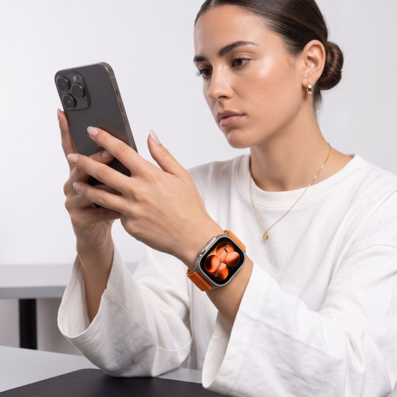 Pulseira Tech-Protect Nylonloop para Apple Watch 8 / 9 / 10 / 11 / 12 / SE / Ultra 44/45/46/49 mm, Laranja