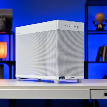 Actina PC AMD Ryzen 7 8700F 32 GB DDR5-SDRAM 1 TB SSD AMD Radeon RX 9070 XT Mini Tower branco