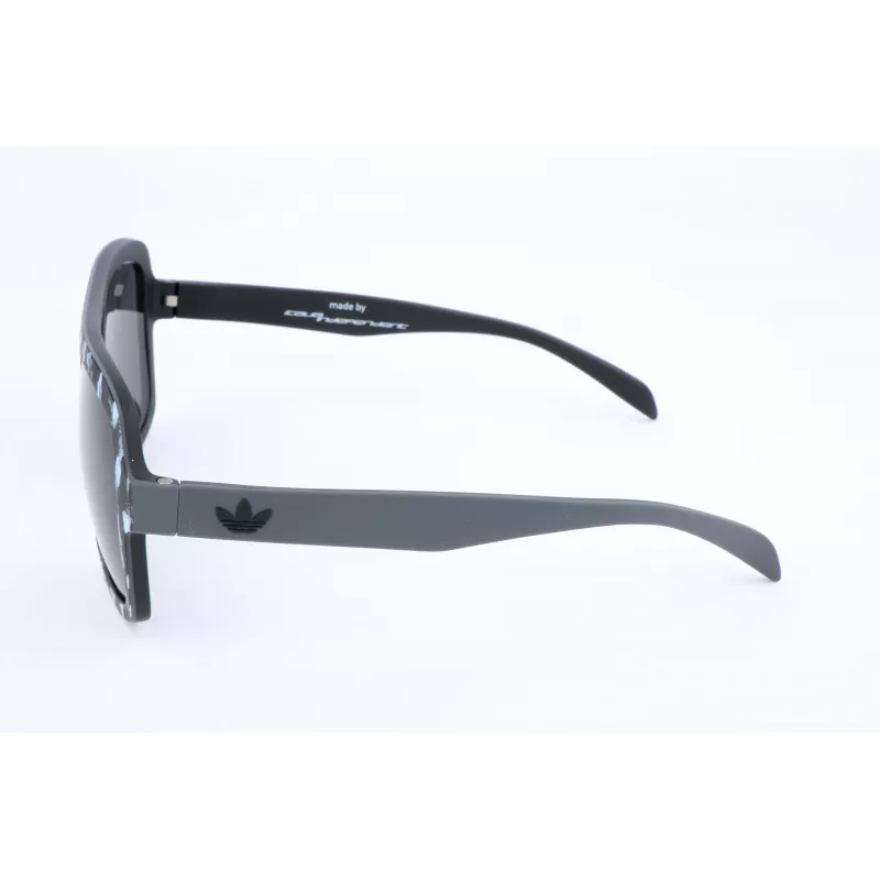 Óculos de sol de homem Adidas Originals AOR011-TFL009 - Armação preta, lentes cinzentas, 54 mm