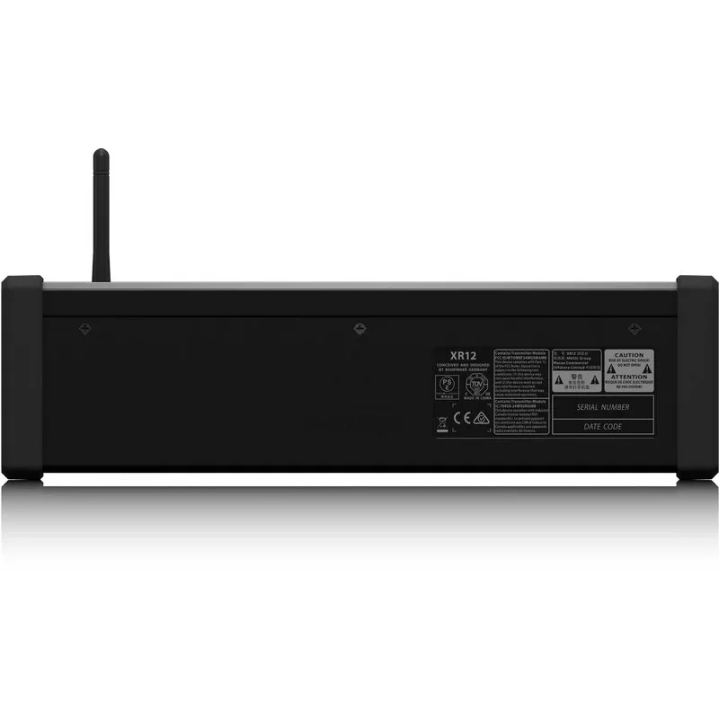 Mesa de mistura Behringer XR12 12 canais preto
