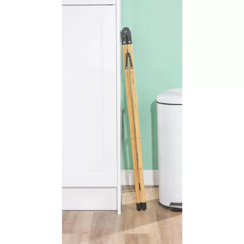 Beldray LA00000051EU7 estendal de bambu, dobrável, extensível 3,4–6,1 m, carga de 10 kg