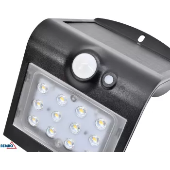 Projetor LED solar BEMKO TRINGO 1,5W 220lm 4000K IP65 preto com sensor PIR C83-SOT-001BL-PIR