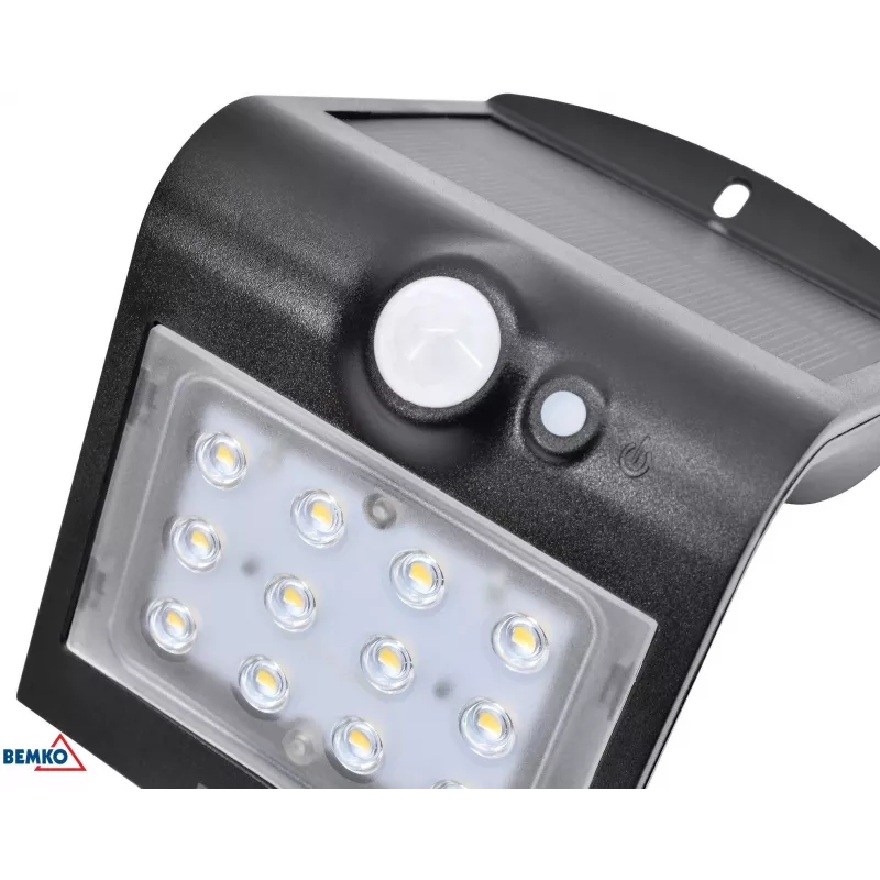 Projetor LED solar BEMKO TRINGO 1,5W 220lm 4000K IP65 preto com sensor PIR C83-SOT-001BL-PIR