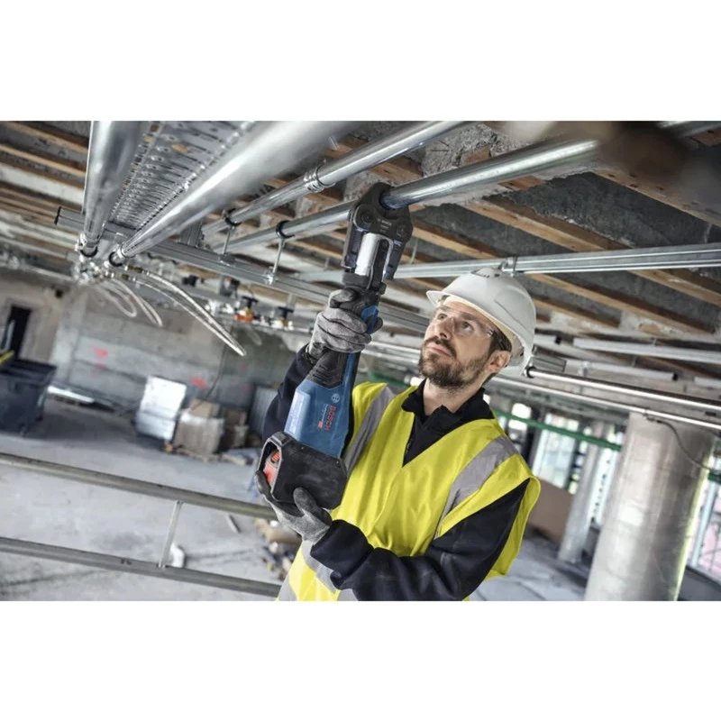 Ferramenta de prensar a bateria Bosch Professional GPT 18V-32 (ferramenta nua, 3 maxilas de prensar SV padrão, L-BOXX)