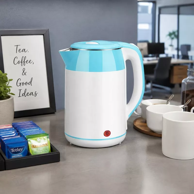 Chaleira elétrica Brock WK 5521 WH 1,8L 1500W branca/azul com base de 360°