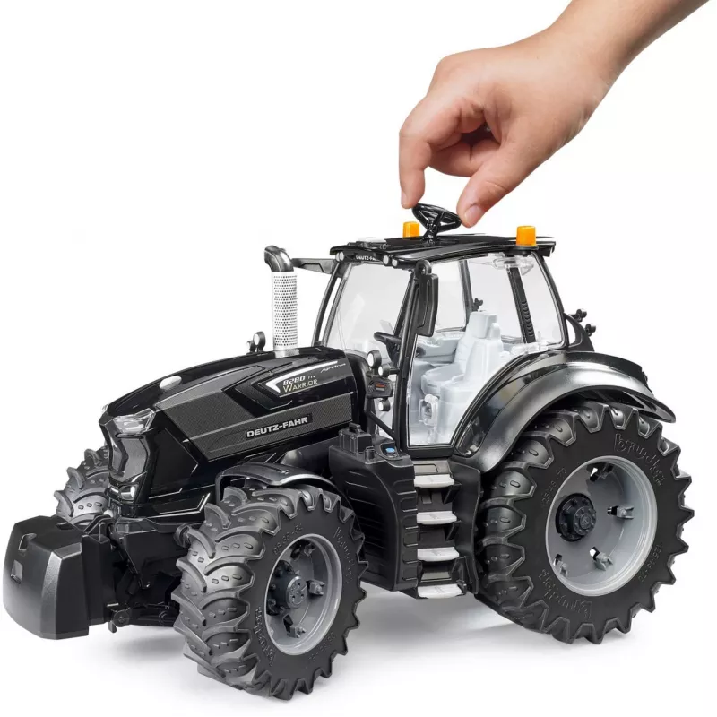 BRUDER DEUTZ-FAHR 8280 TTV Warrior trator de brincar, escala 1:16, série Profi