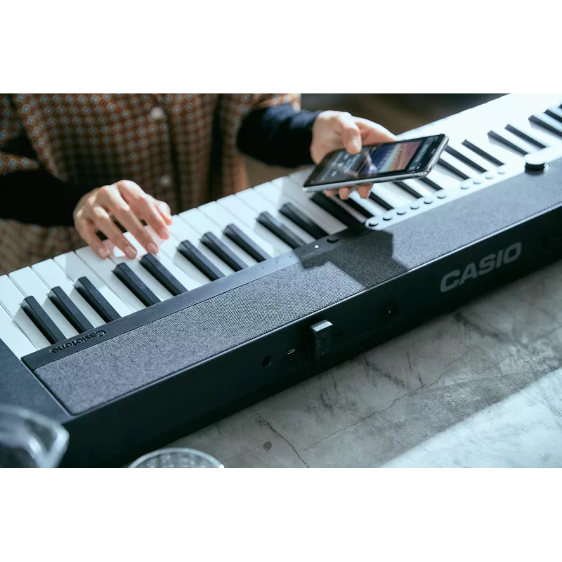 Sintetizador digital Casio CT-S1 61 teclas preto