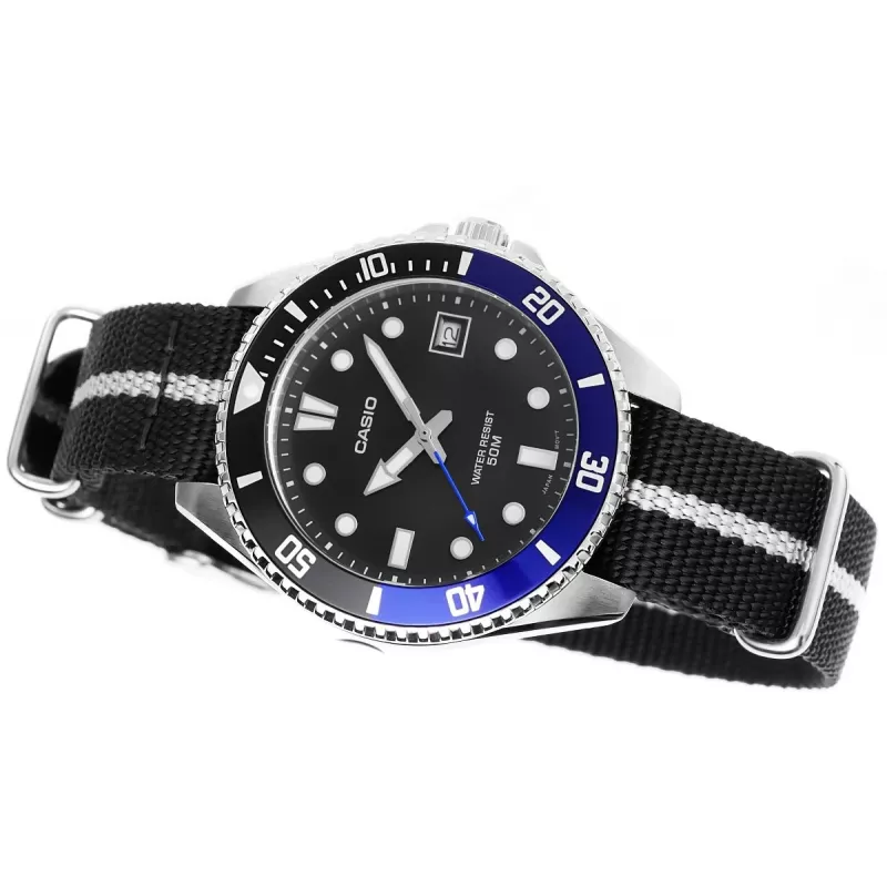 Casio MDV-10C-1A2VEF relógio de mergulho de homem preto aço inoxidável resina