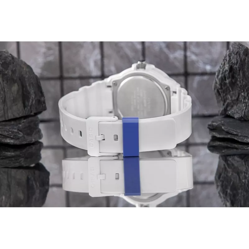 Relógio de homem CASIO MRW200HC7B2VD quartzo analógico com indicação de data e dia da semana, 100 m de resistência à água, bracelete de resina, mostrador branco, luneta azul/vermelha