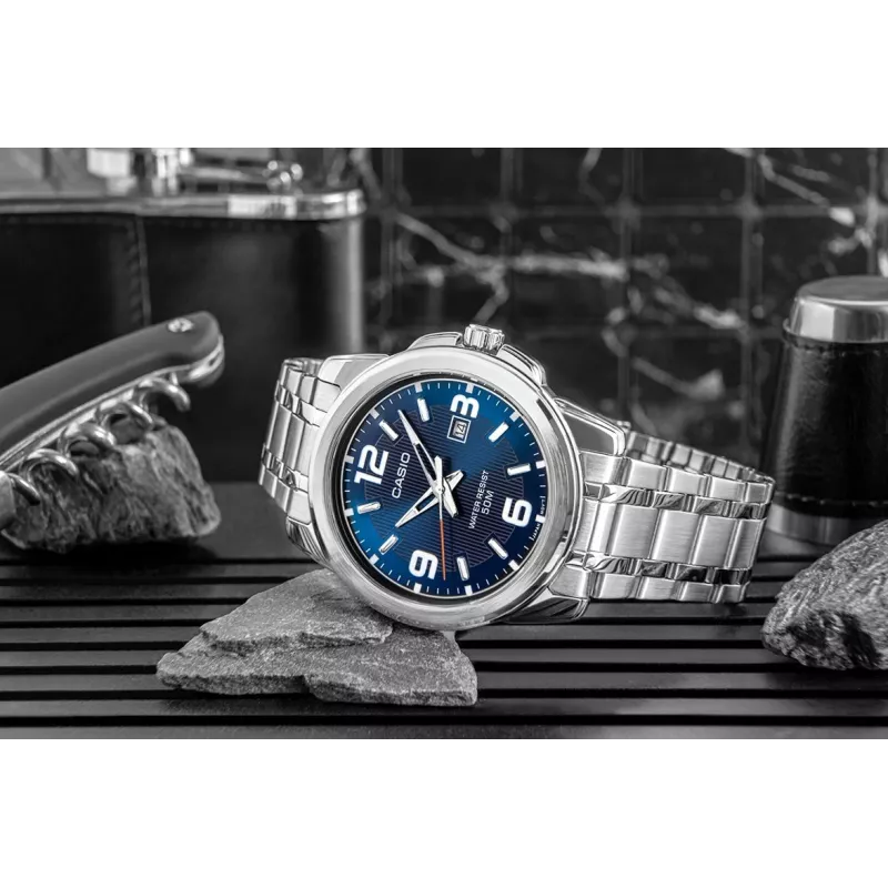 Casio MTP-1314D-2AVEF relógio analógico de quartzo para homem, mostrador azul, bracelete de aço inoxidável, resistência à água 50m