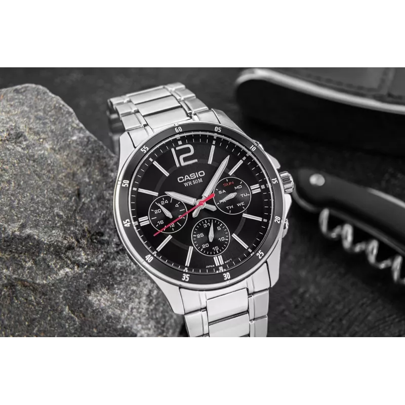 Casio MTP-1374D-1AV Relógio de quartzo analógico de homem Aço inoxidável 43,5 mm
