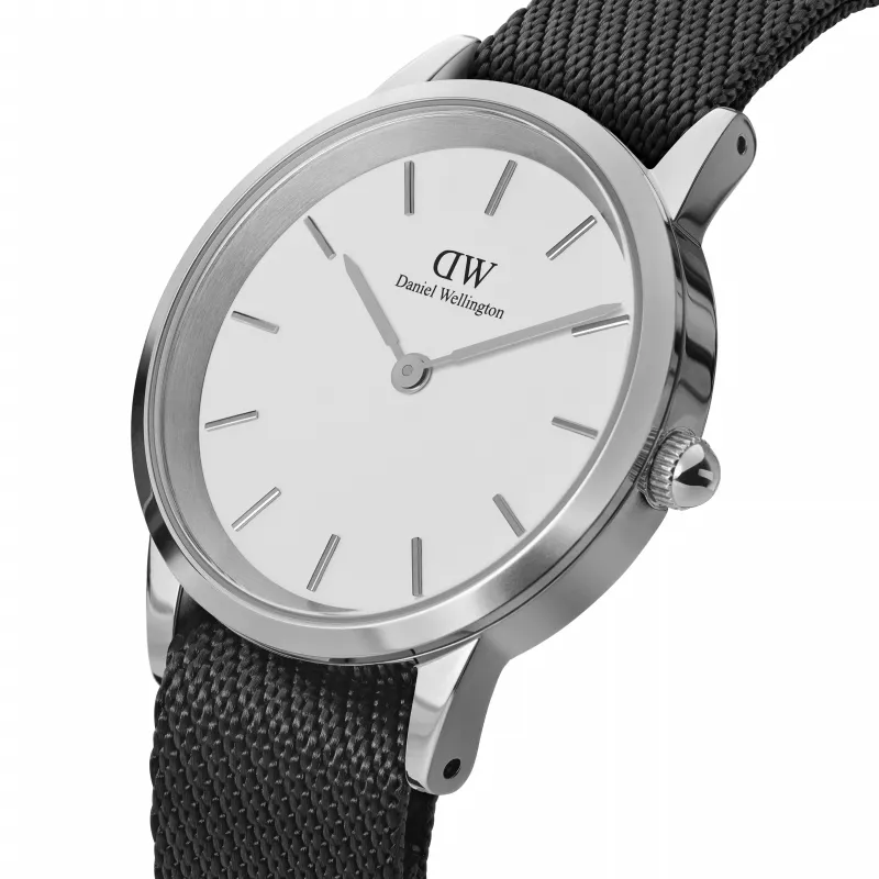 DANIEL WELLINGTON Classic relógio de homem DW00100677 40mm caixa de aço inoxidável em tom de ouro rosa mostrador Eggshell White bracelete de pele preta