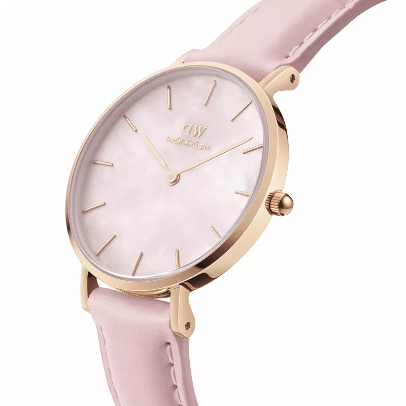 Relógio de mulher DANIEL WELLINGTON Petite Lumine 28 mm prateado aço inoxidável mesh DW00100633
