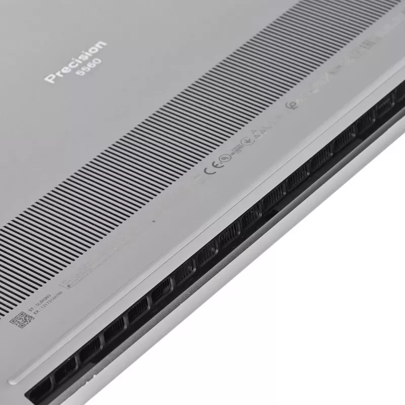 DELL Precision 5560 i7-11850H 32GB 512GB SSD 15,6 polegadas FHD NVIDIA T1200 US QWERTY Win11 Pro usado