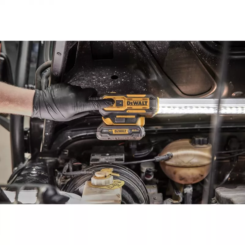 Lanterna de trabalho LED com bateria DEWALT DCL045 18V XR (ferramenta sem bateria)