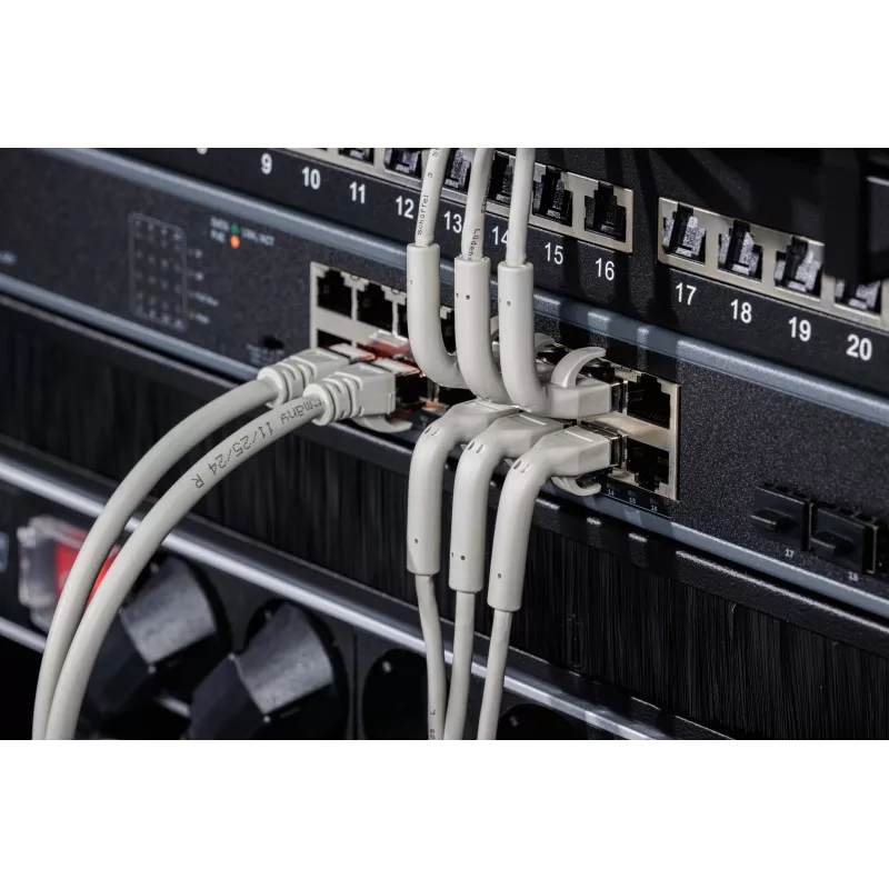 DIGITUS CAT 6A F/FTP Cabo de rede RJ-45 angular, cobre, 0,3 m, cinzento, pack de 10