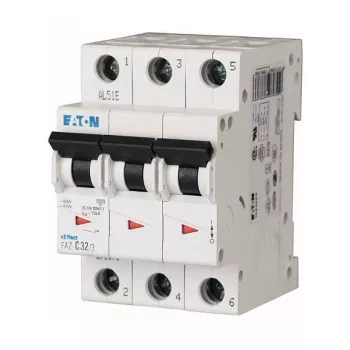 Disjuntor EATON FAZ-C16/3 16 A 3 polos com característica C