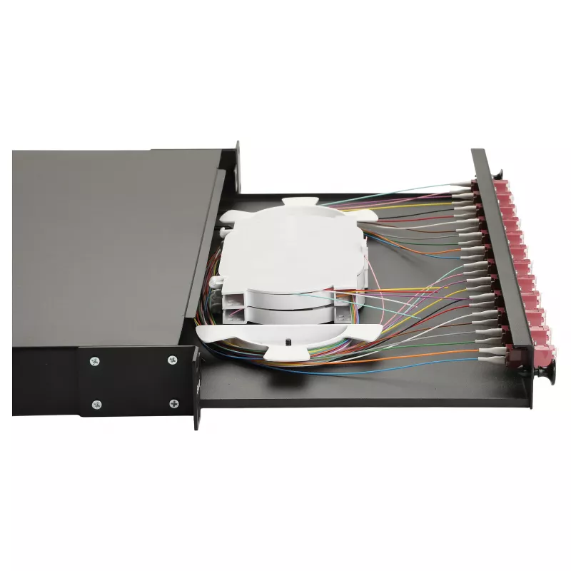 Caixa de Fusão de Fibra Ótica Equip 12 Portas, LC Duplex, OM4, 1U, equipada, preta