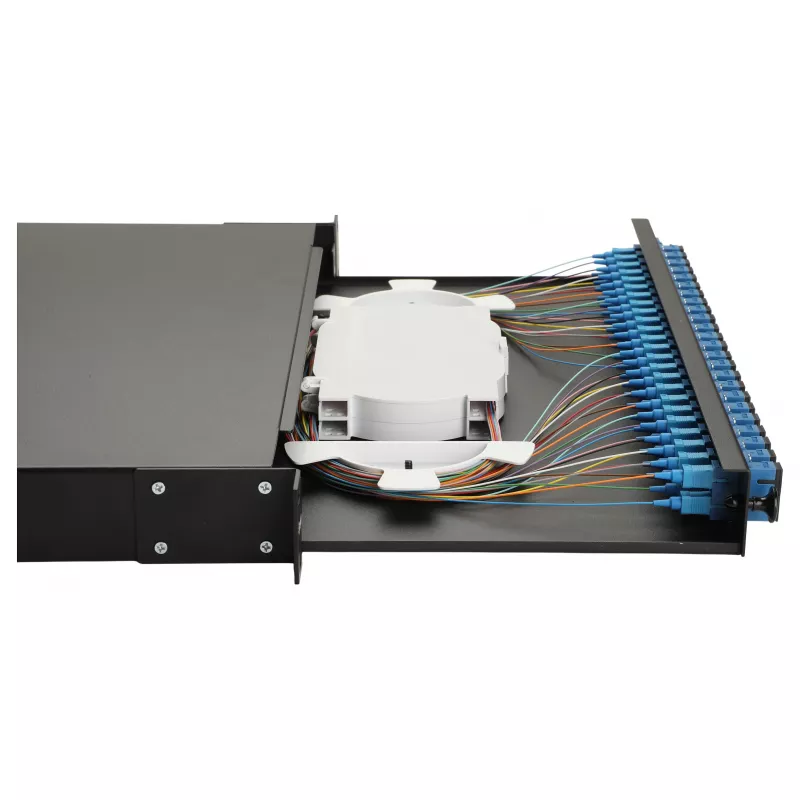 Equip caixa de fusão de fibra ótica de 24 portas, SC Duplex, OS2, 1U, equipada, preta