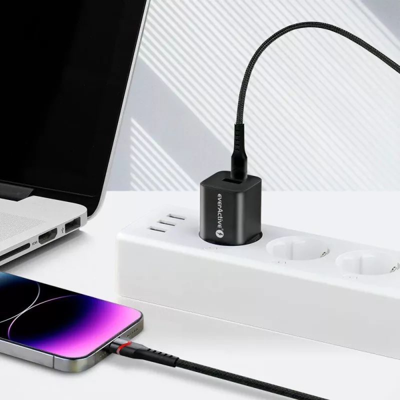Cabo everActive CBB-1CIR USB-C para Lightning com LED RGB 1m 27W PD preto