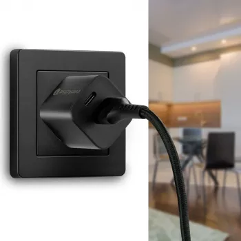 Cabo trançado everActive CBB-1IBR USB-A para Lightning RGB LED 1m 2.4A preto