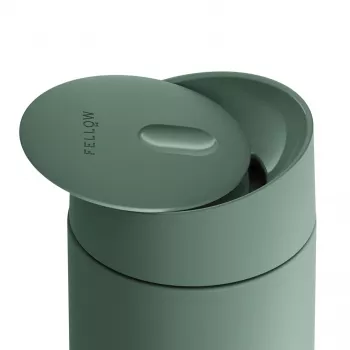 Fellow Carter Slide Caneca 473 ml verde salva