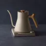 Fellow Stagg EKG PRO Chaleira elétrica pour-over 900ml bege sésamo com cabo de madeira