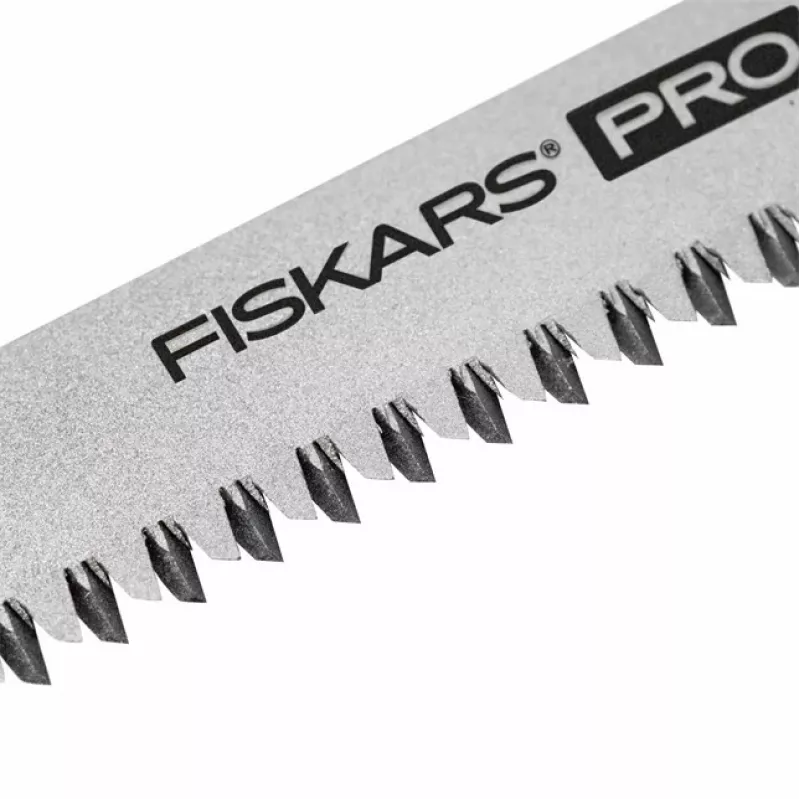 Serra dobrável compacta Fiskars Pro, lâmina 160 mm, duas lâminas, punho SoftGrip, bloqueio de segurança