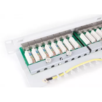 GETFORT PGF-6FTP24-B6-G patch panel FTP CAT.6 24 portas cinzento 1U montagem em rack