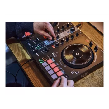 Kit essencial Hercules DJ com DJControl Inpulse 200, colunas DJMonitor 32 e auscultadores HDP DJ45
