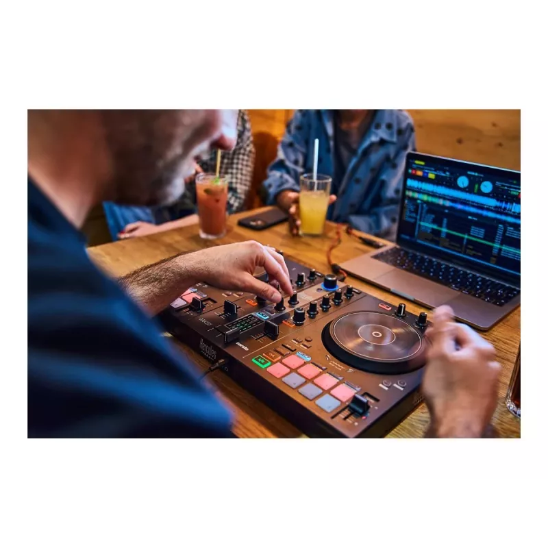 Kit essencial Hercules DJ com DJControl Inpulse 200, colunas DJMonitor 32 e auscultadores HDP DJ45