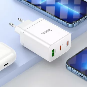 HOCO Carregador de parede 35W dual USB-C + USB-A PD & QC3.0 com cabo USB-C para Lightning, branco
