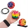 LEAN TOYS Bola saltitante com elástico, sensorial, com saliências, colorida, 6 cm