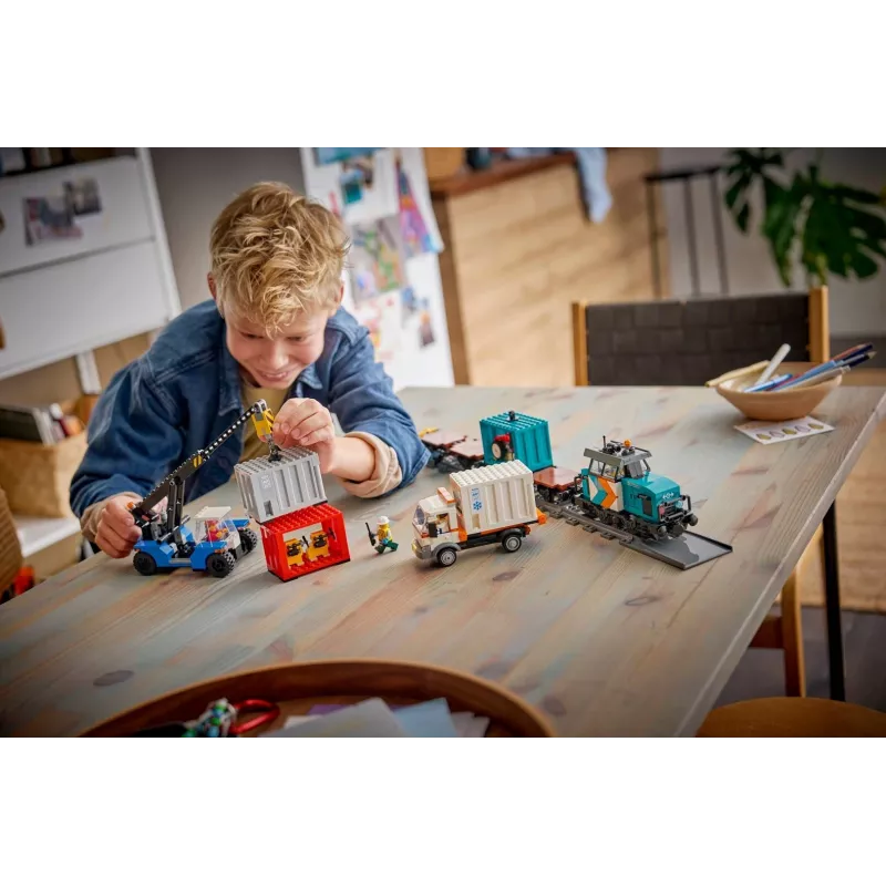 LEGO City 60509 Comboio de carga portuário com grua e camião