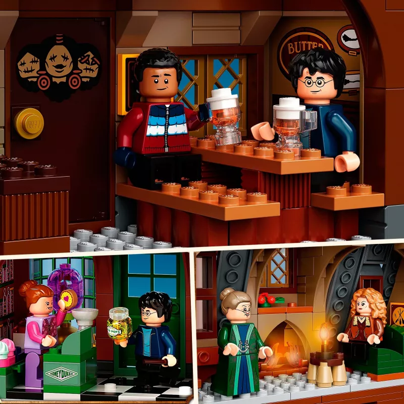 Conjunto de construção LEGO Harry Potter Visita a Hogsmeade 76388 (851 peças)