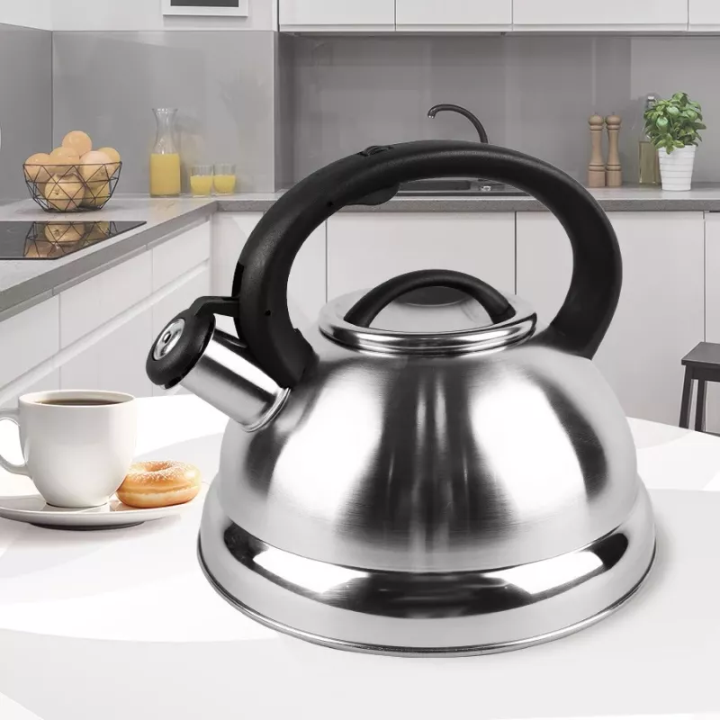 Chaleira assobiadora MEO MR-1313 MAESTRO 3,0 l aço inoxidável para fogão, compatível com indução, prateada com detalhes pretos