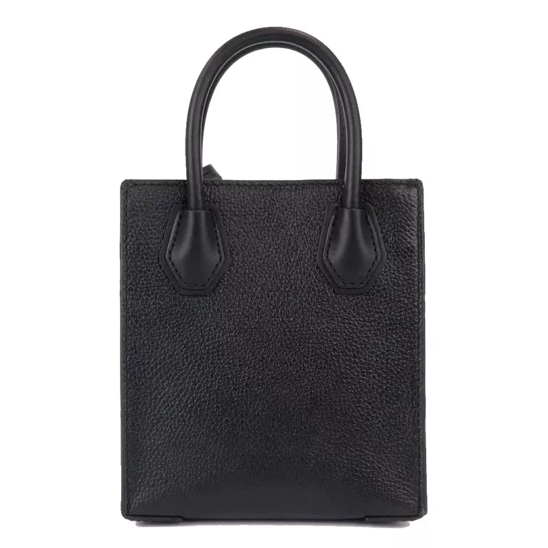 Mala transversal Michael Kors Jet Set Travel, preta, tela revestida com assinatura e detalhes em pele, ferragens douradas, 15 cm x 17 cm x 6 cm