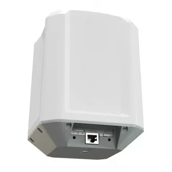 Router 5G MikroTik LAMP 5G R16 com 8x Gigabit Ethernet e 2.5G SFP+