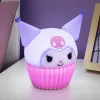 Luz de silicone SquishyGlo Kuromi Paladone recarregável
