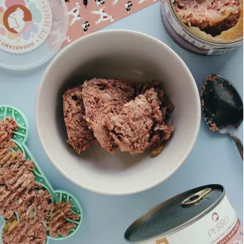 Comida húmida para cães PERRO Junior com porco e cenoura 410 g