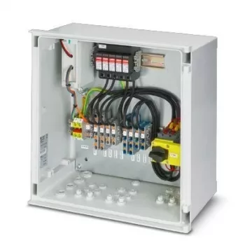 Phoenix Contact SOL-SC-2ST-0-DC-2MPPT-1300FS caixa combinadora fotovoltaica com MPPT duplo, 1000V DC, interruptores de proteção contra incêndio, IP65
