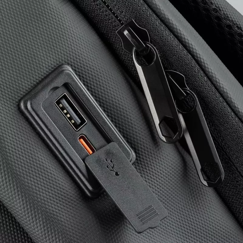 Mochila para portátil QUALO Ultimate Line USB-C 15,6 preta