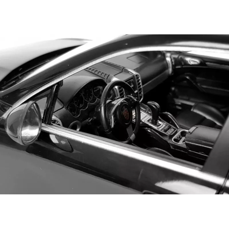 RASTAR Porsche Cayenne Turbo carro RC com controlo remoto preto 1:14
