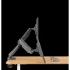 Rockstable RS-MM011B Suporte de secretária profissional para monitor duplo - Grampo/parafuso - 16 kg - 15-32 polegadas - 100x100 mm - Preto