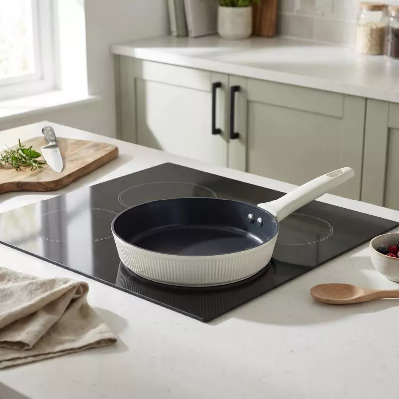 Russell Hobbs RH03861C Cote frigideira de 24 cm, creme