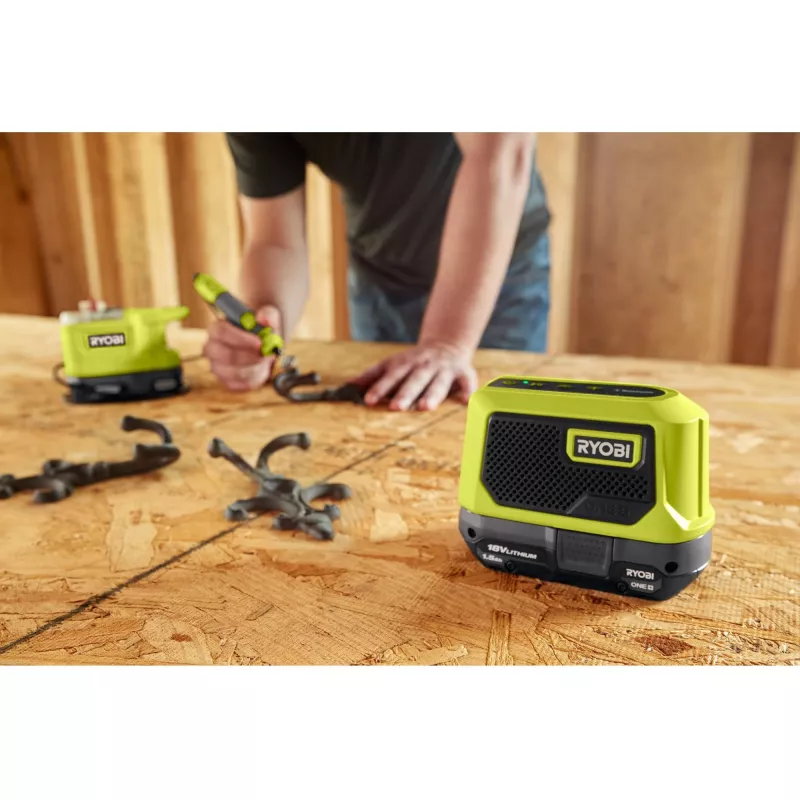 Altifalante mini Bluetooth RYOBI ONE+ 18V (verde/preto, apenas ferramenta)