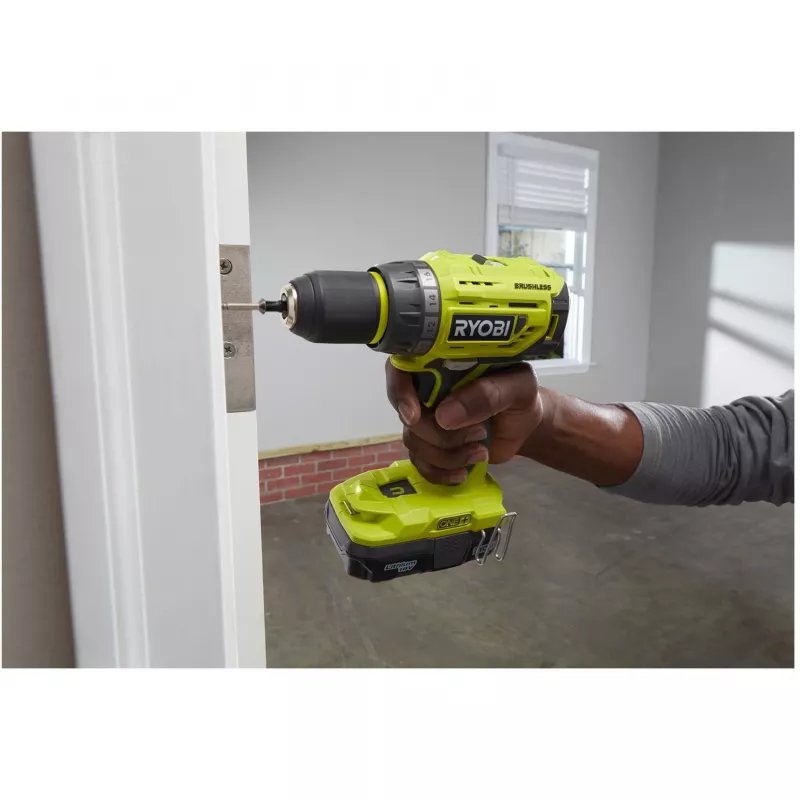 RYOBI ONE+ aparafusadora a bateria R18DD7-220S, 18V (verde/preto, 2x bateria Li-Ion 2,0Ah, bolsa de ferramentas)