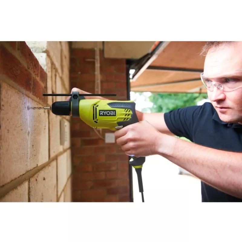 Ryobi RPD680-K Berbequim de percussão com mandril de chave 680W 230V