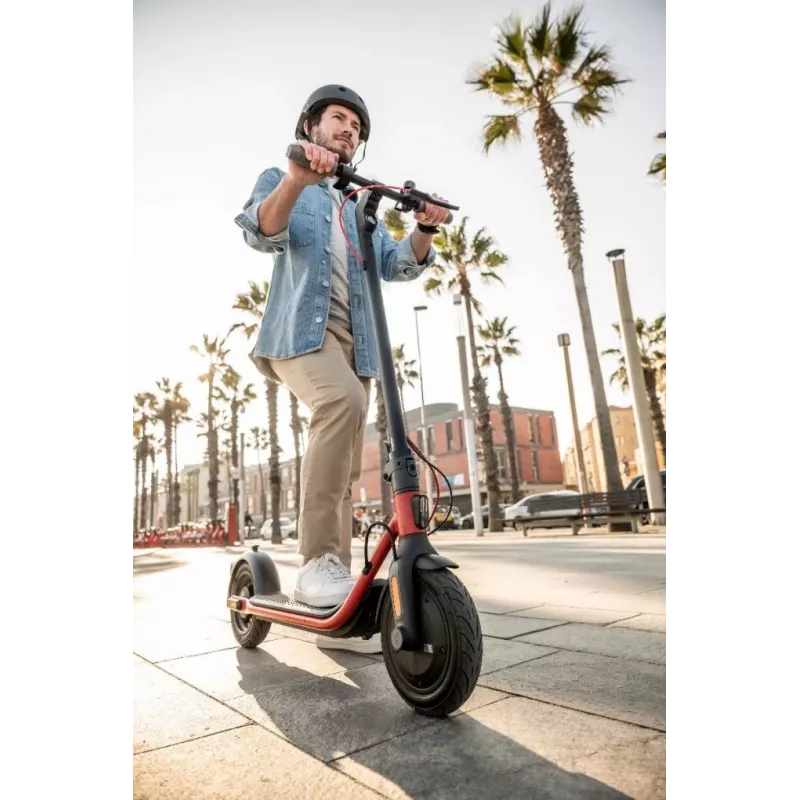 Trotinete elétrica Segway Ninebot D38E preta vermelha