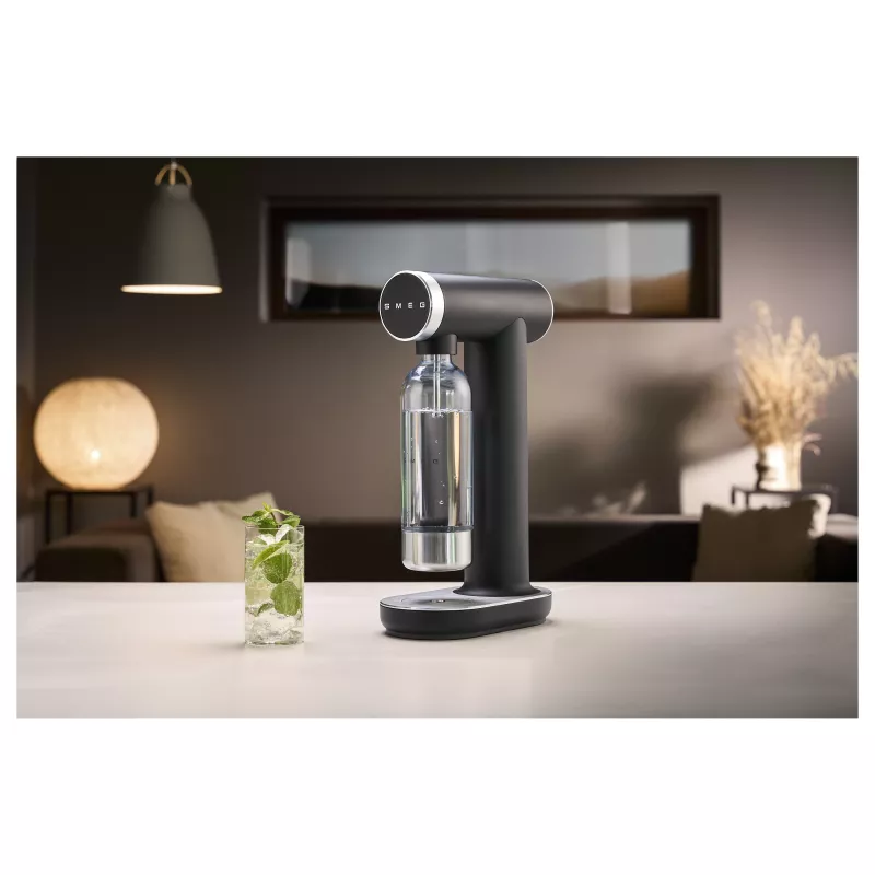 SMEG máquina de água com gás Collezione Aesthetic preto SKC01BLM